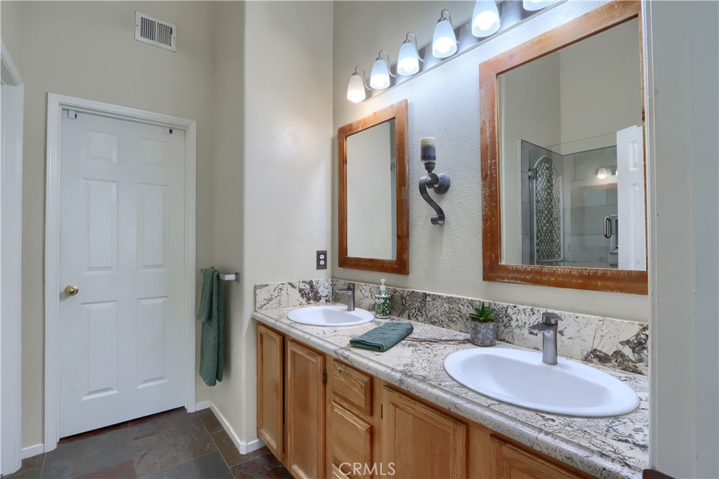 7440 N Wheeler N, Fresno, CA 93722