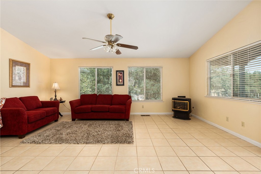 5138 Terrace View Ln, Mariposa, CA 95338