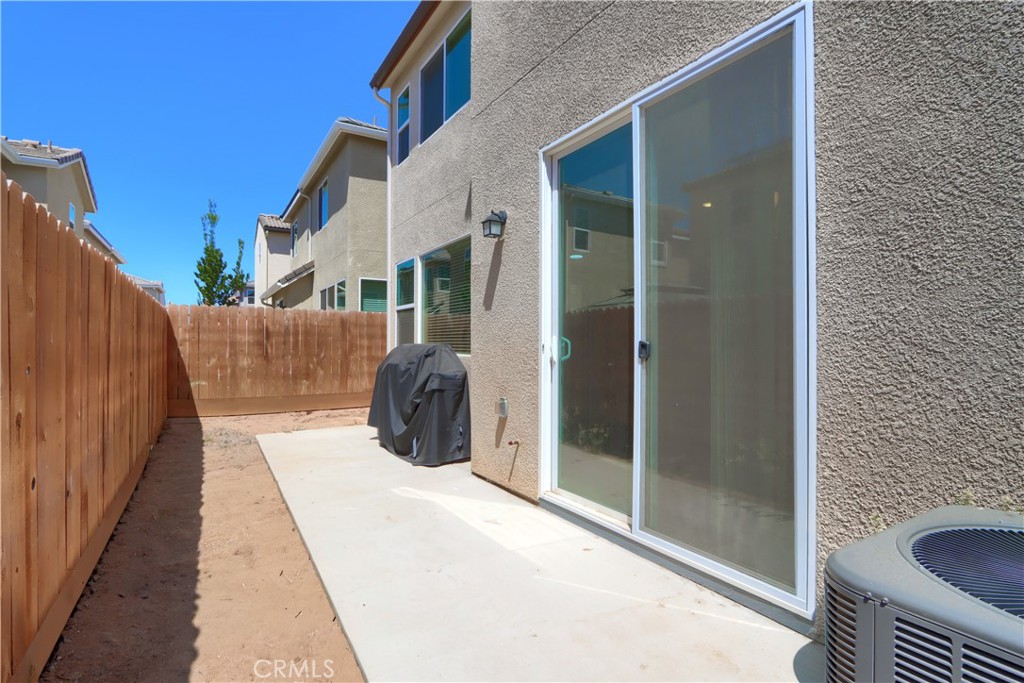 1108 W W Encore Way, Madera, CA 93636