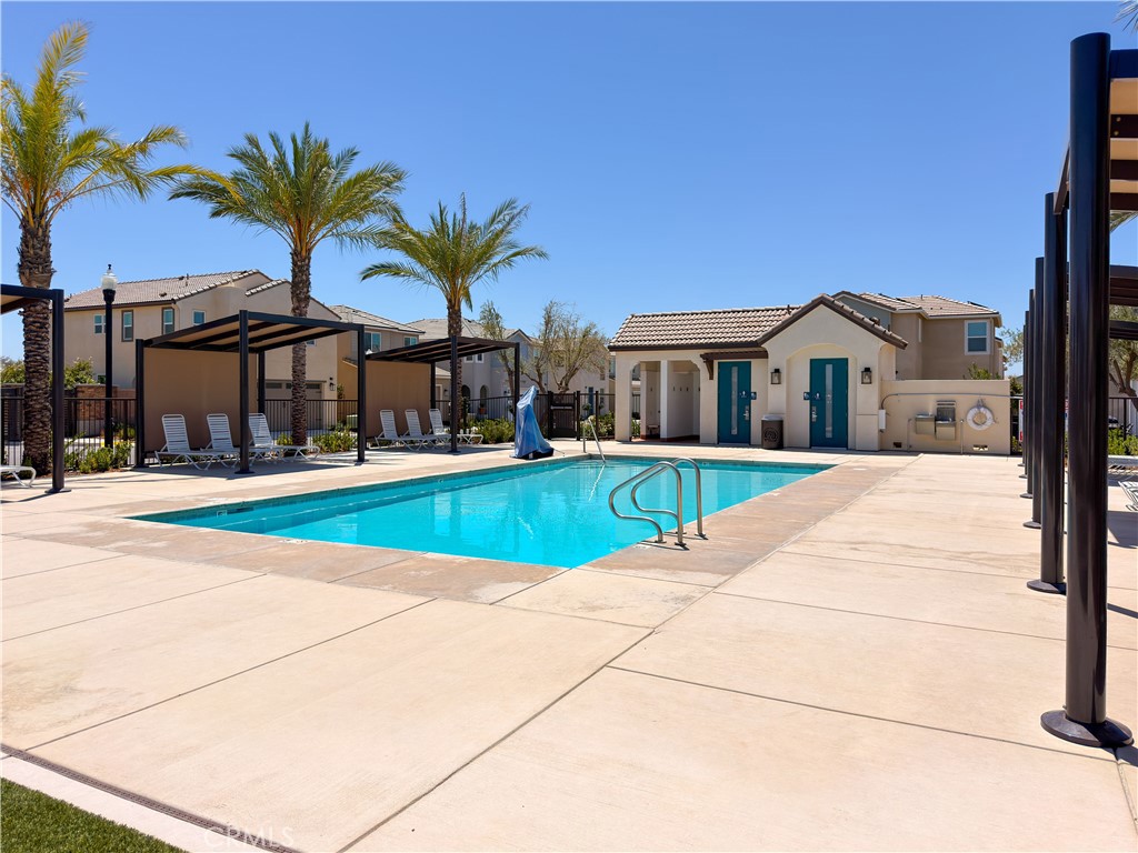 1108 W W Encore Way, Madera, CA 93636