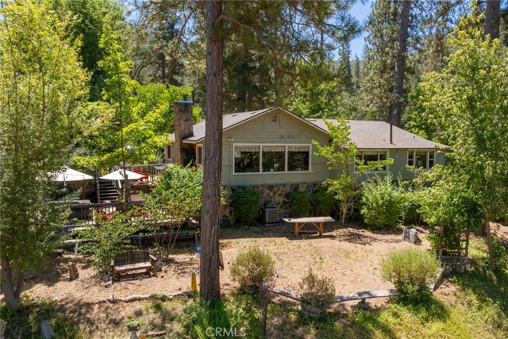 45871 Sutton Dr, Oakhurst, CA 93644