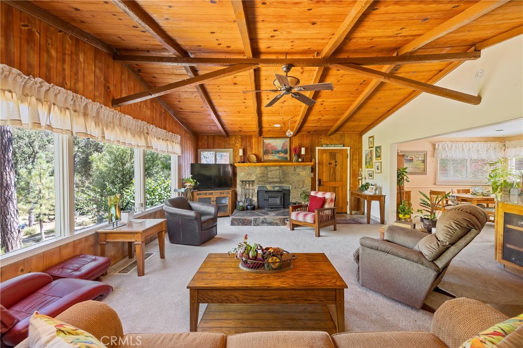 45871 Sutton Dr, Oakhurst, CA 93644