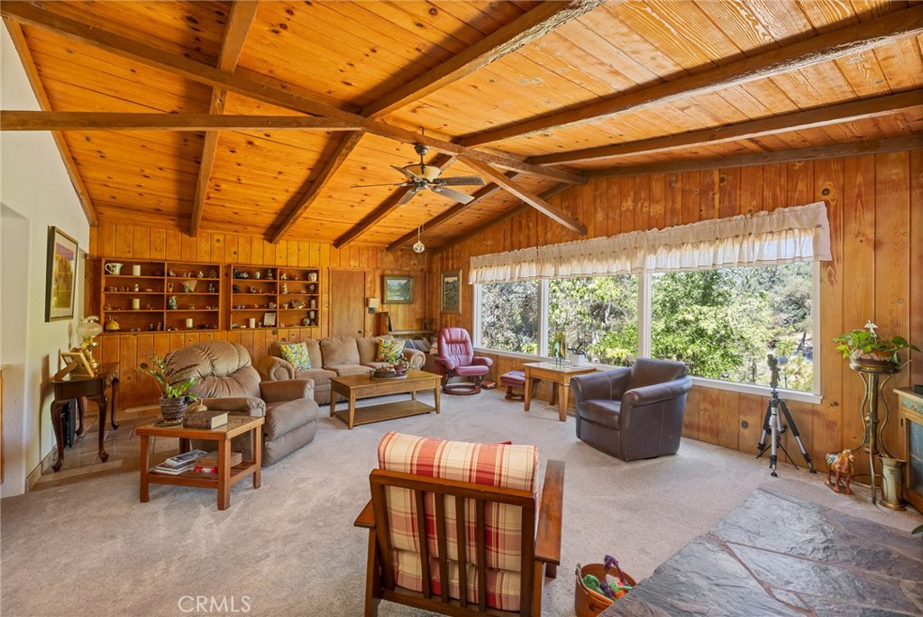 45871 Sutton Dr, Oakhurst, CA 93644