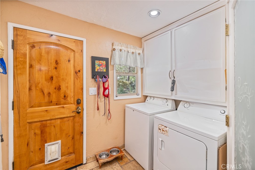 45871 Sutton Dr, Oakhurst, CA 93644
