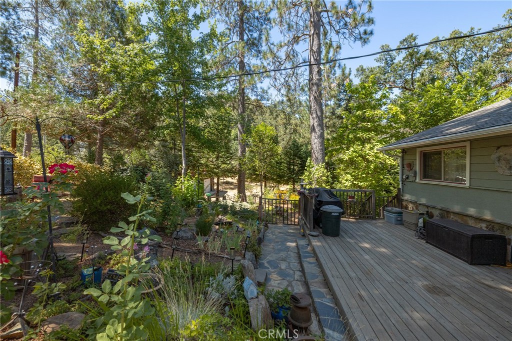 45871 Sutton Dr, Oakhurst, CA 93644