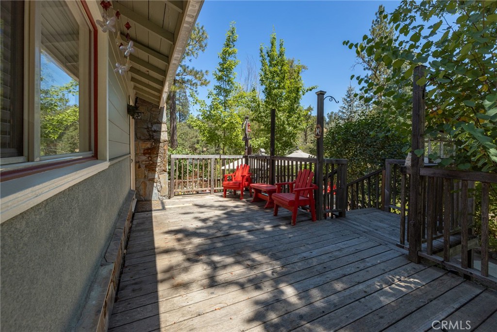 45871 Sutton Dr, Oakhurst, CA 93644