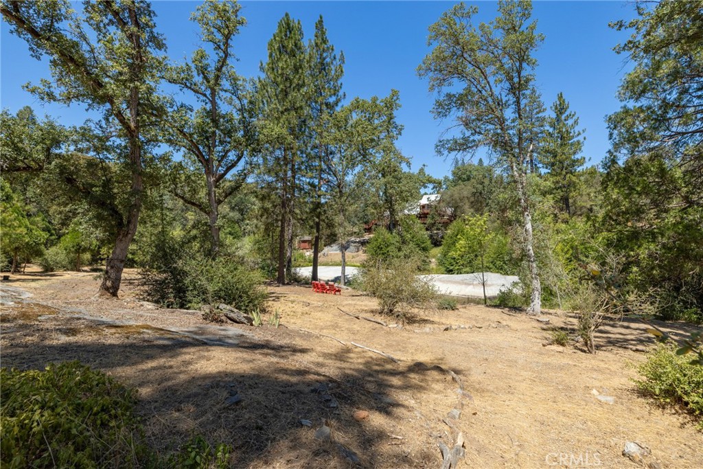 45871 Sutton Dr, Oakhurst, CA 93644