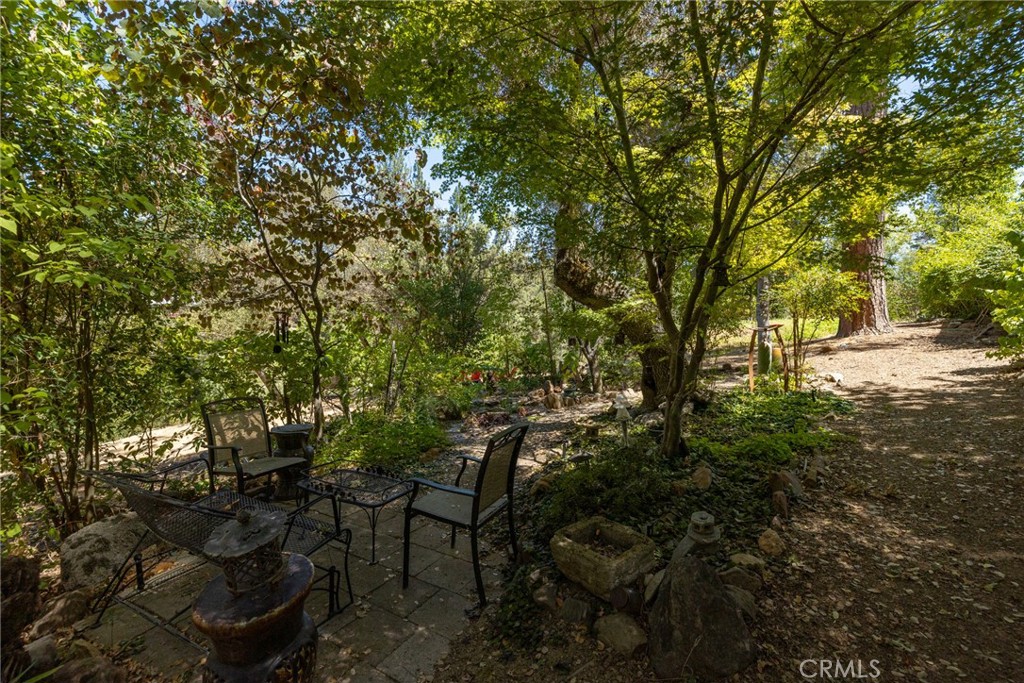 45871 Sutton Dr, Oakhurst, CA 93644