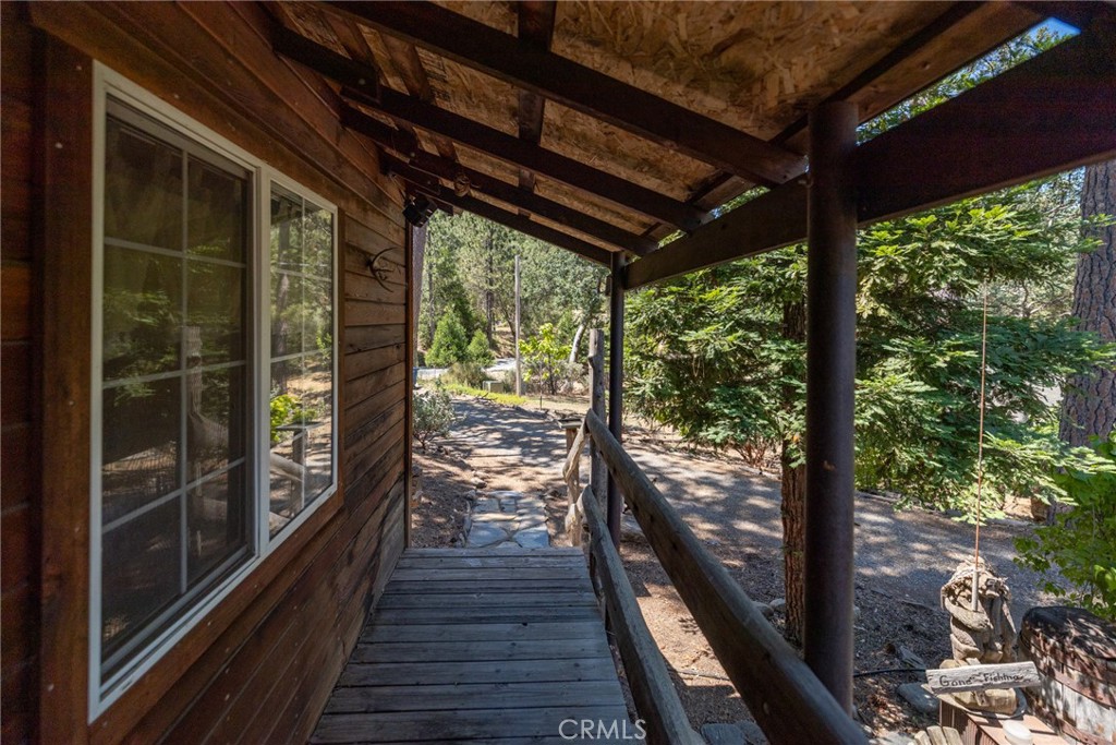 45871 Sutton Dr, Oakhurst, CA 93644