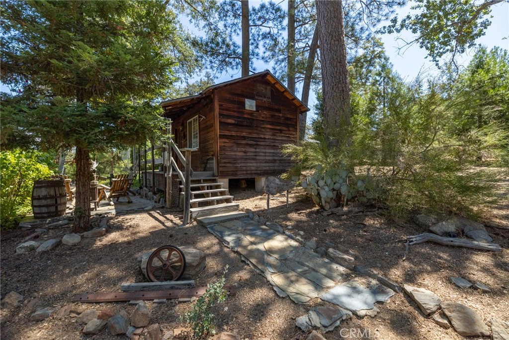45871 Sutton Dr, Oakhurst, CA 93644