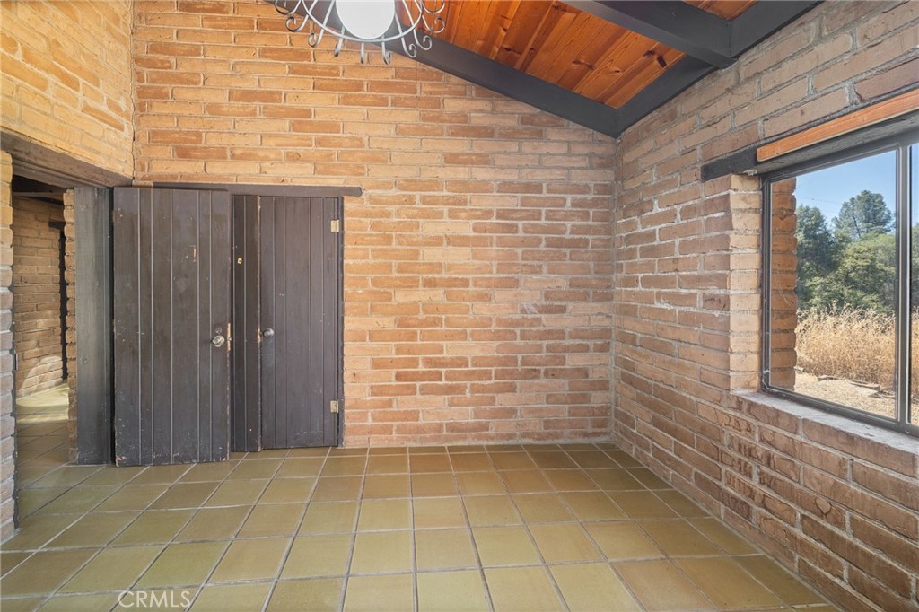 3981 Snow Creek Rd, Mariposa, CA 95338