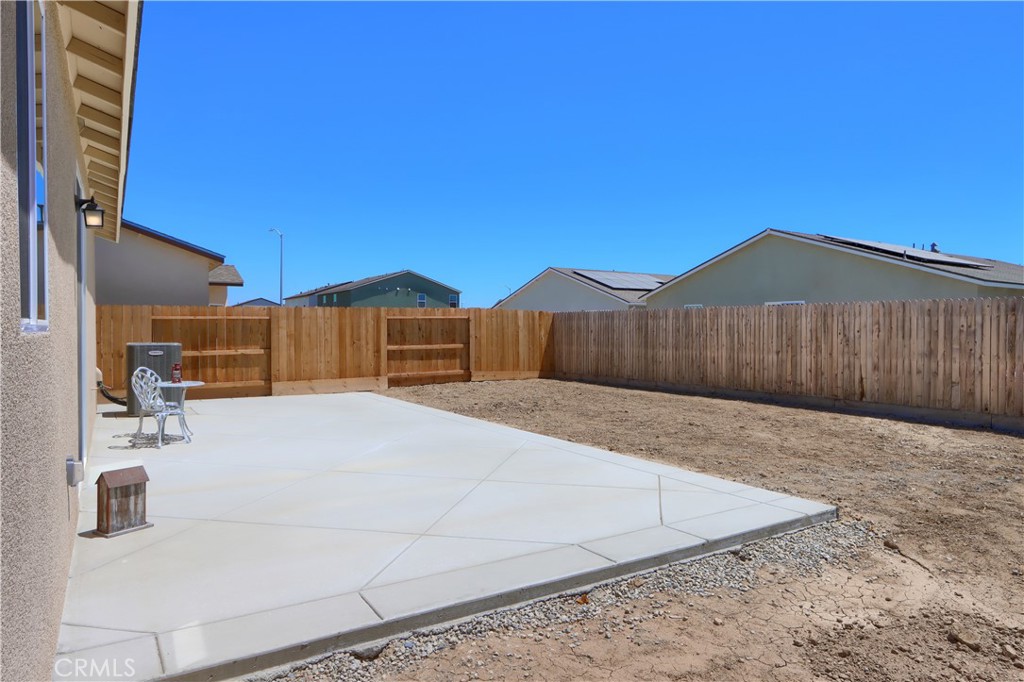 726 Skyler Ct, Merced, CA 95348