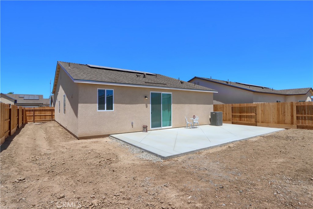 726 Skyler Ct, Merced, CA 95348