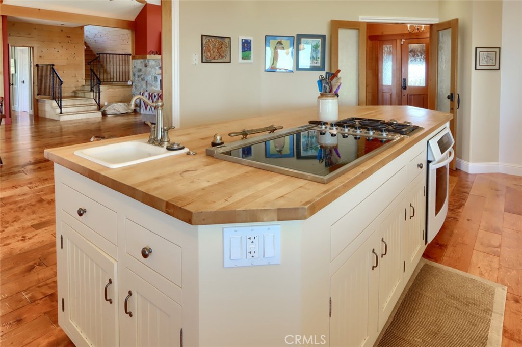 3818 Guadalupe Fire Rd, Catheys Valley, CA 95306
