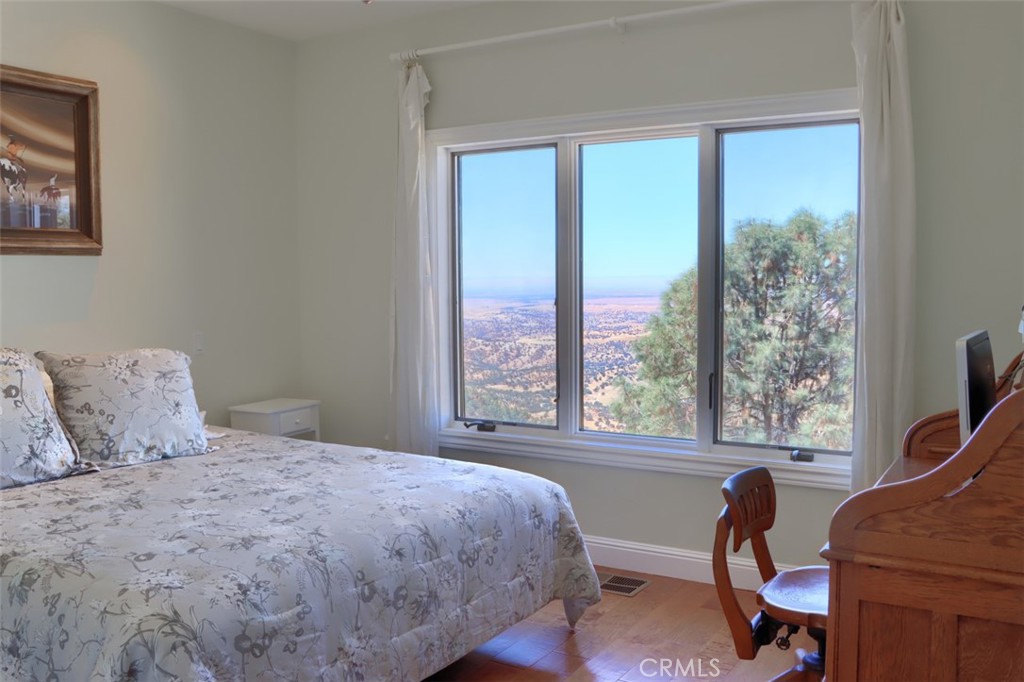 3818 Guadalupe Fire Rd, Catheys Valley, CA 95306