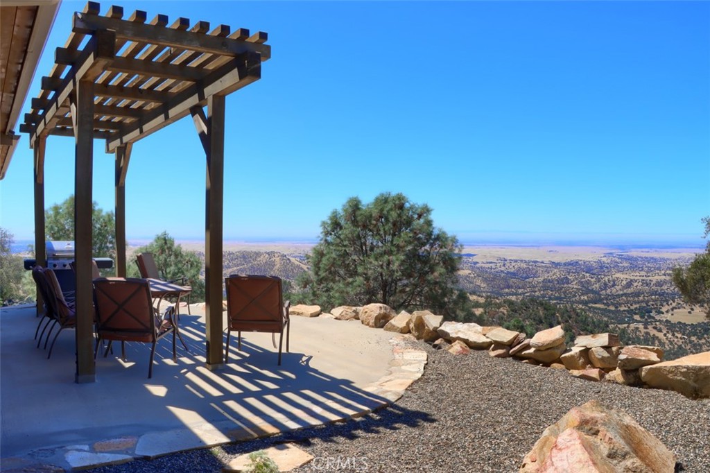 3818 Guadalupe Fire Rd, Catheys Valley, CA 95306