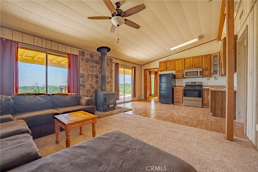 3084 Old Highway, Catheys Valley, CA 95306
