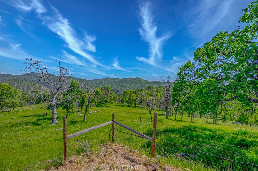 3084 Old Highway, Catheys Valley, CA 95306