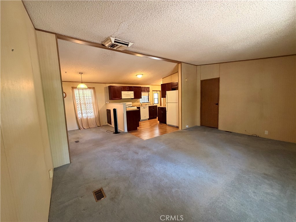 5277 Highway 49 N #61, Mariposa, CA 95338