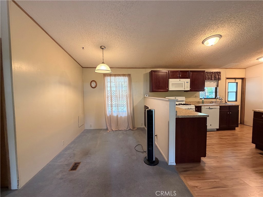 5277 Highway 49 N #61, Mariposa, CA 95338