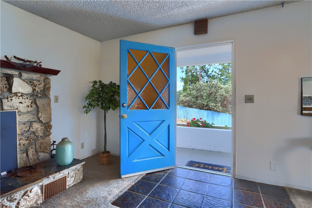 5767 Meadow Ln, Mariposa, CA 95338