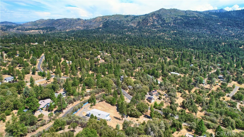5767 Meadow Ln, Mariposa, CA 95338