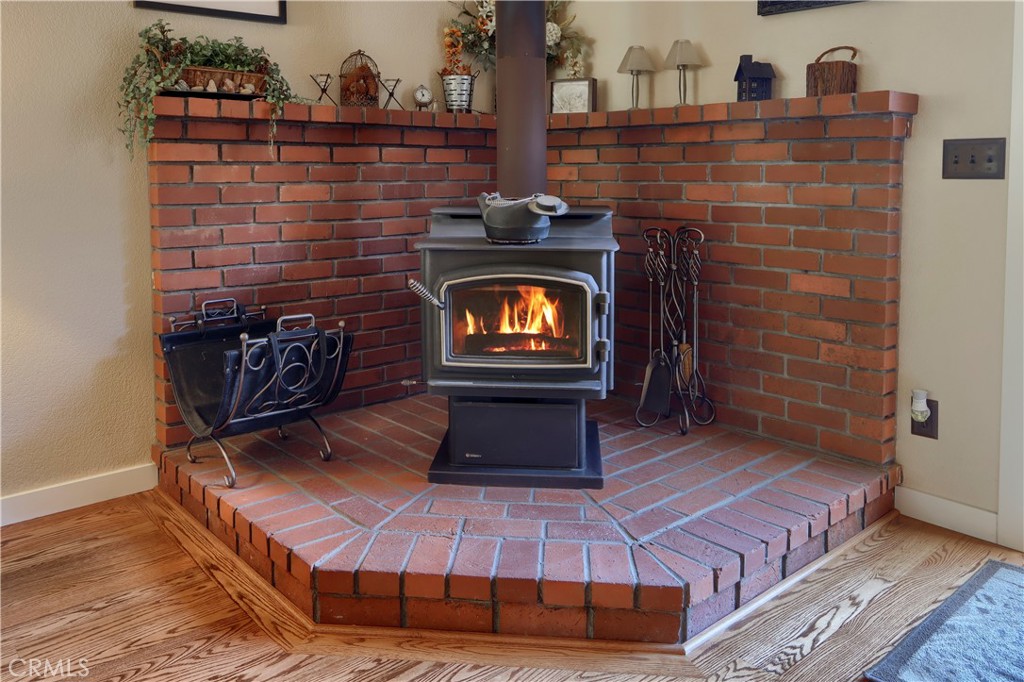 38393 Crestview Ln, Oakhurst, CA 93644