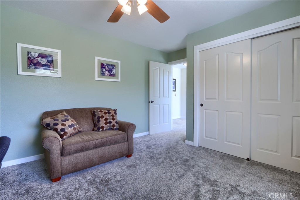 38393 Crestview Ln, Oakhurst, CA 93644