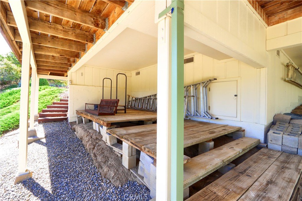 38393 Crestview Ln, Oakhurst, CA 93644