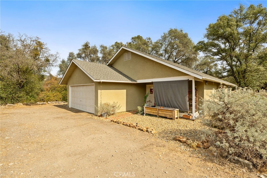 4853 Daffodil Dr, Mariposa, CA 95338