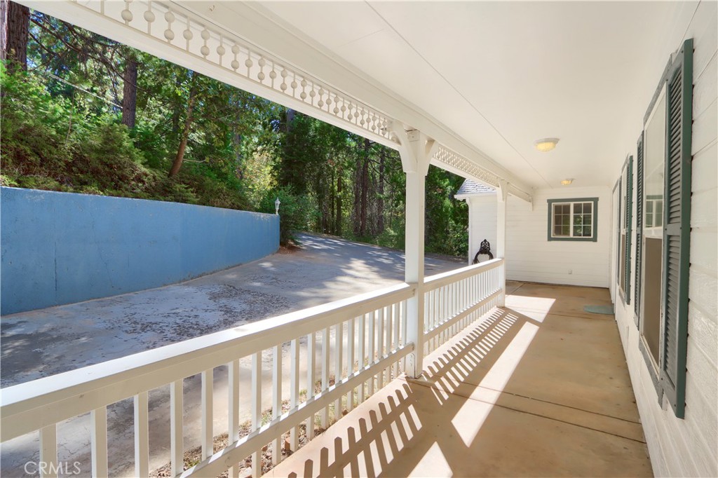 7179 Snyder Ridge Rd, Mariposa, CA 95338