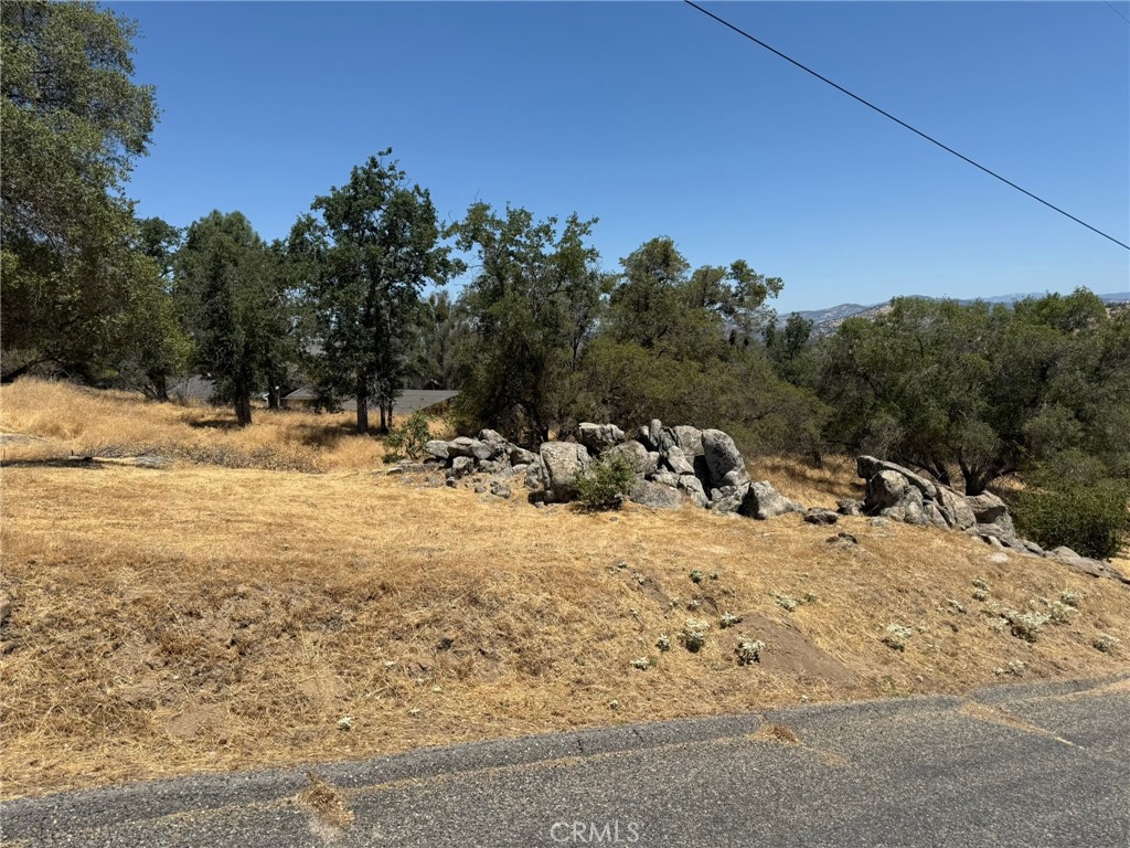 1 Wild Horse Way, Coarsegold, CA 93614