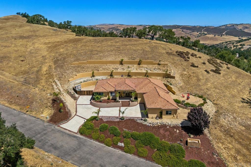 9805 steelhead rd, Paso Robles, CA 93446
