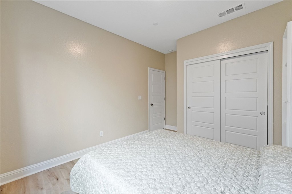 3731 N Summers Ct, Visalia, CA 93291