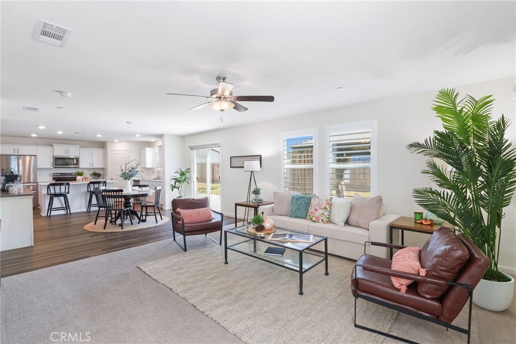 1098 Stonebridge, Tulare, CA 93274