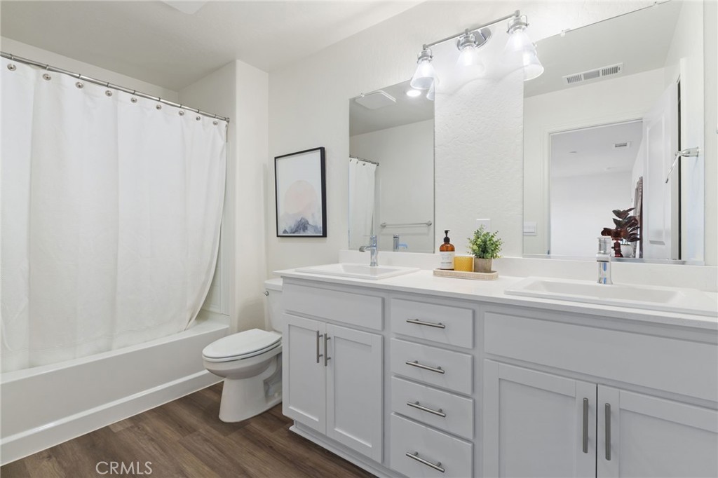 1098 Stonebridge, Tulare, CA 93274