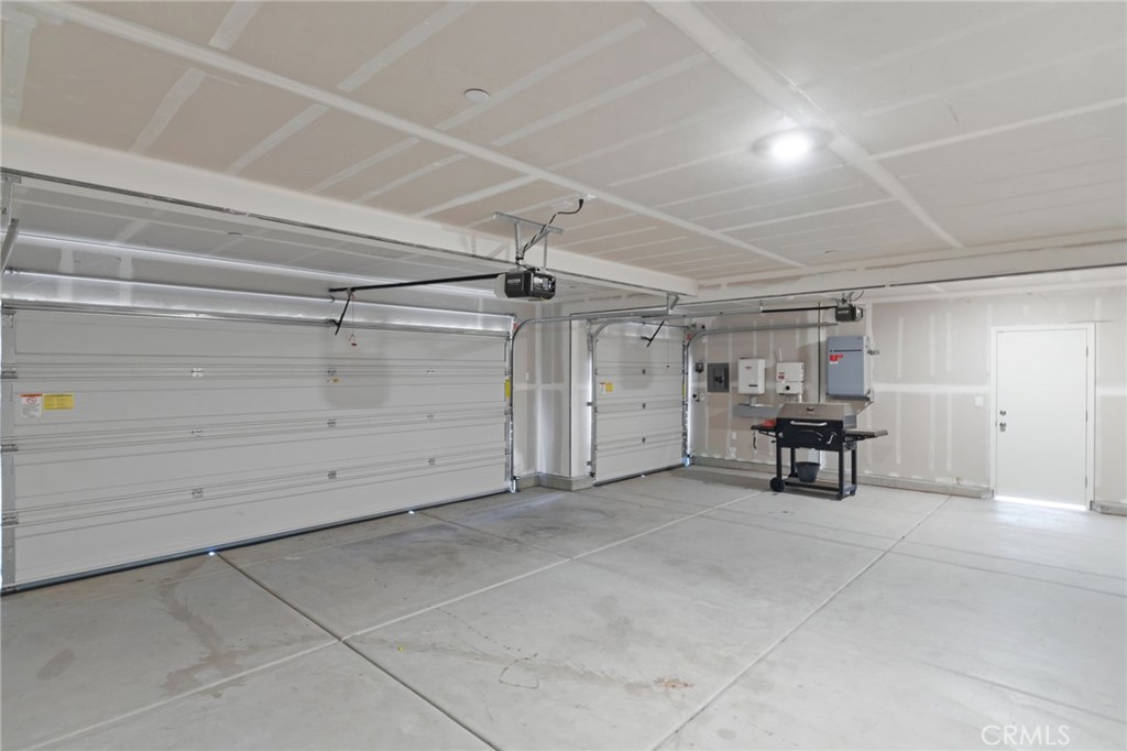 1098 Stonebridge, Tulare, CA 93274