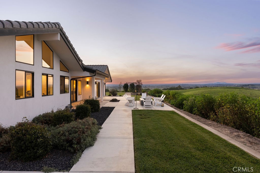 35 Wellsona Rd, Paso Robles, CA 93446