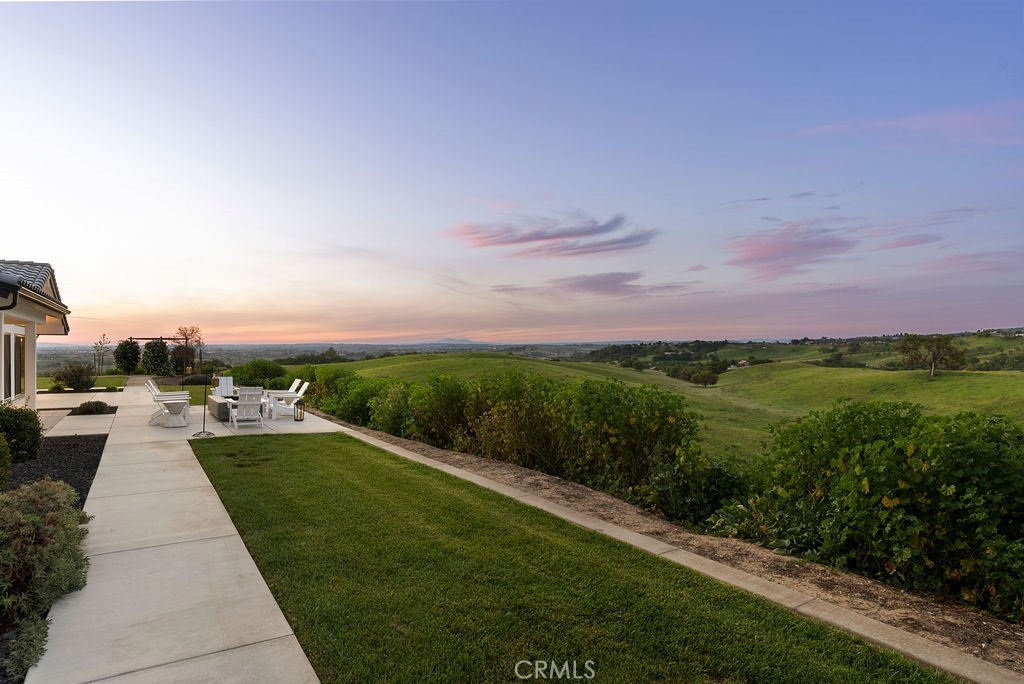 35 Wellsona Rd, Paso Robles, CA 93446
