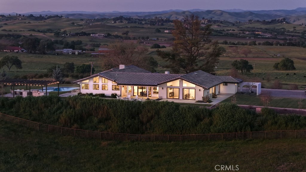 35 Wellsona Rd, Paso Robles, CA 93446