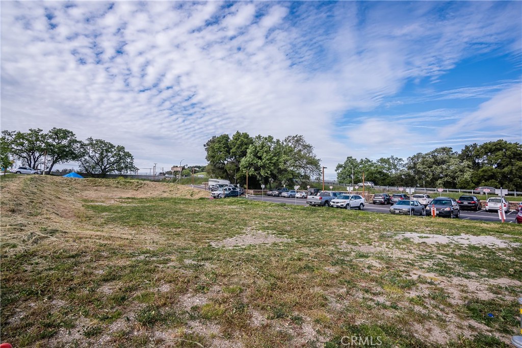 1055 Rossi Rd, Templeton, CA 93465
