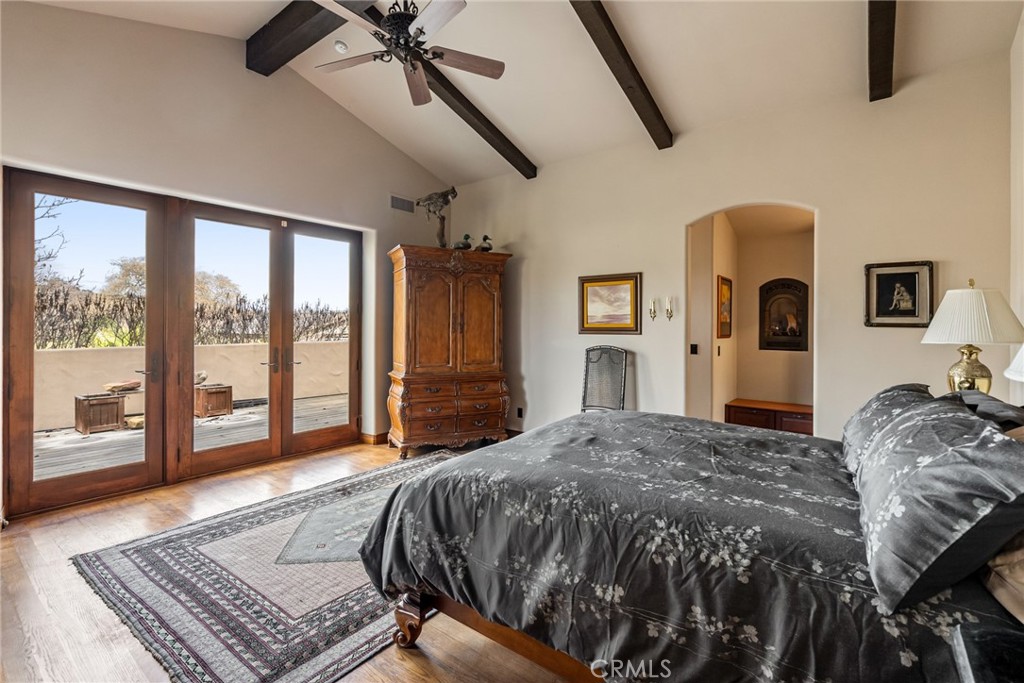 2135 Live Oak Rd, Paso Robles, CA 93446