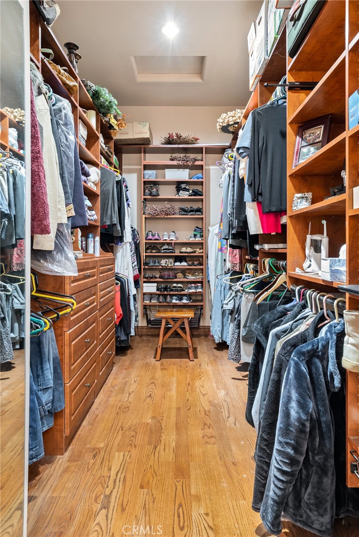 2135 Live Oak Rd, Paso Robles, CA 93446