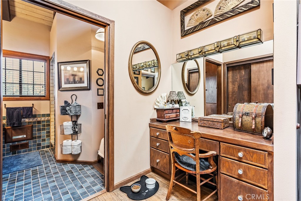 2135 Live Oak Rd, Paso Robles, CA 93446