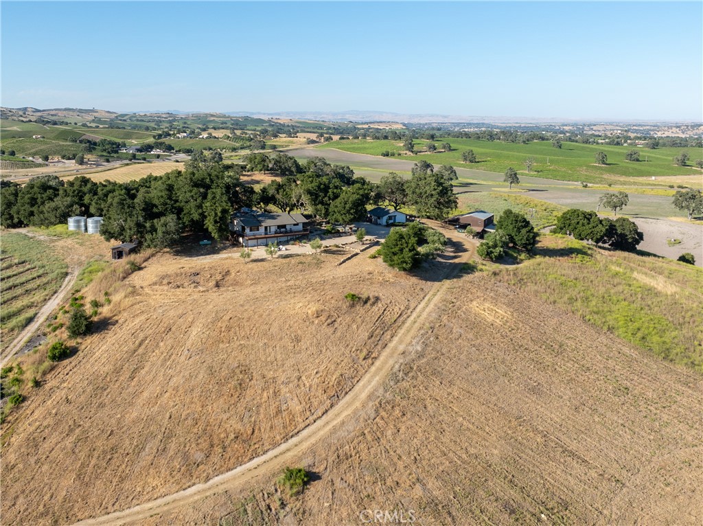115 Booker Rd, Templeton, CA 93465