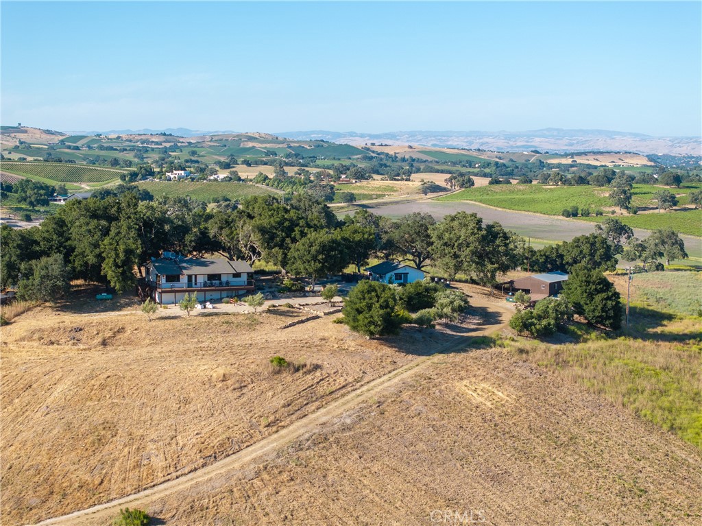 115 Booker Rd, Templeton, CA 93465