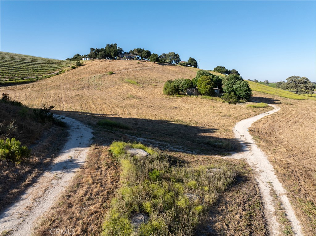 115 Booker Rd, Templeton, CA 93465