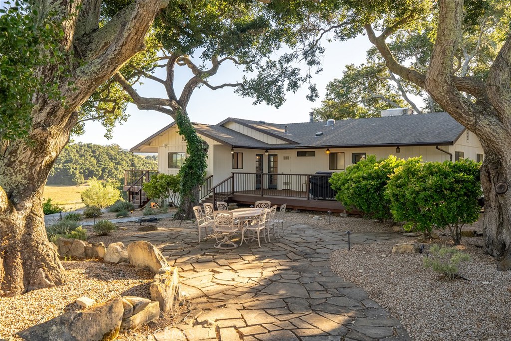 115 Booker Rd, Templeton, CA 93465