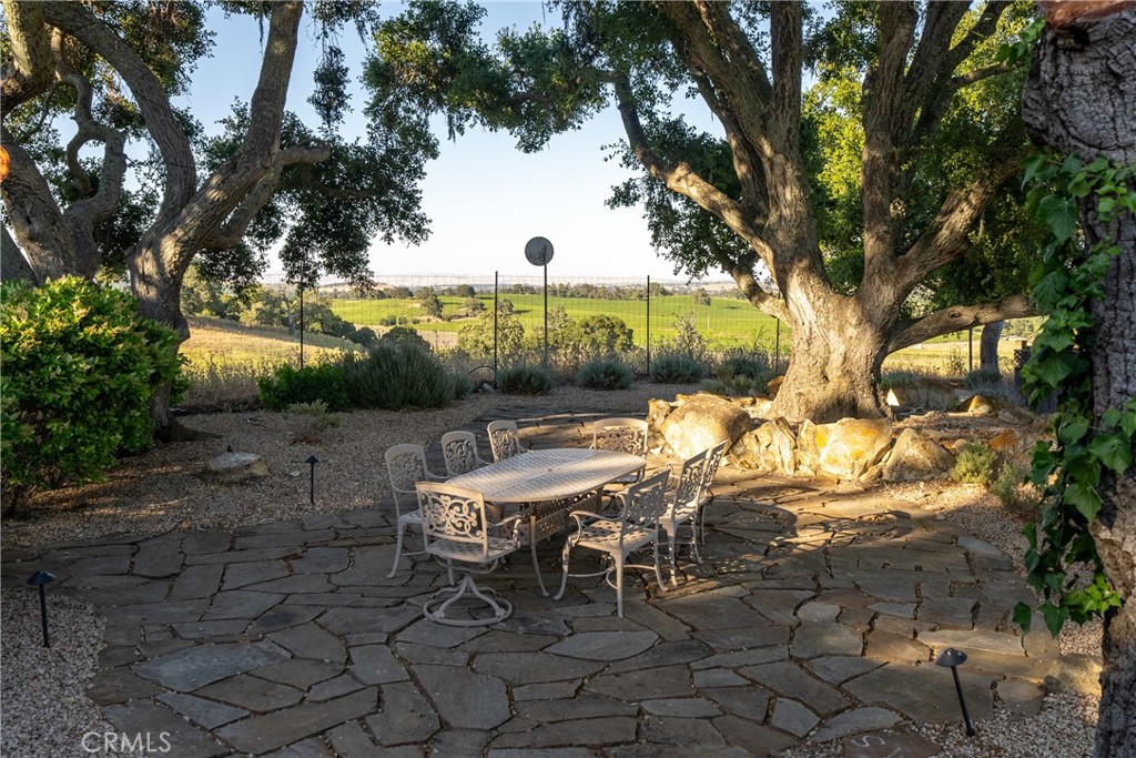 115 Booker Rd, Templeton, CA 93465