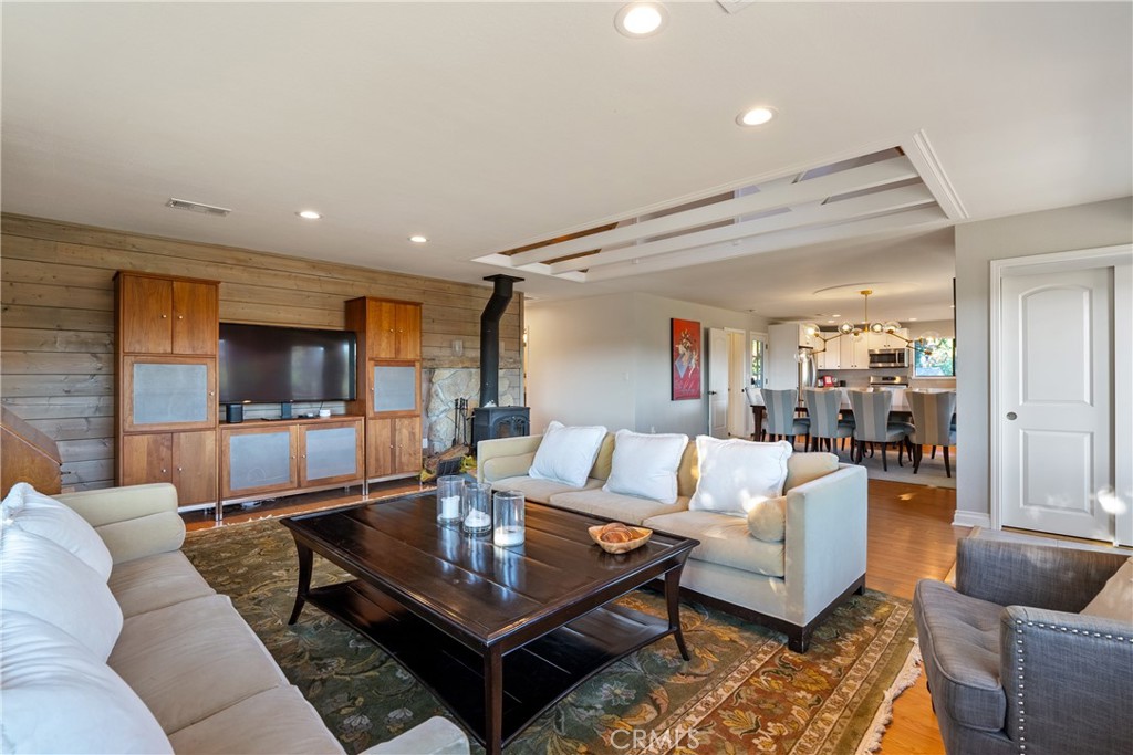 115 Booker Rd, Templeton, CA 93465